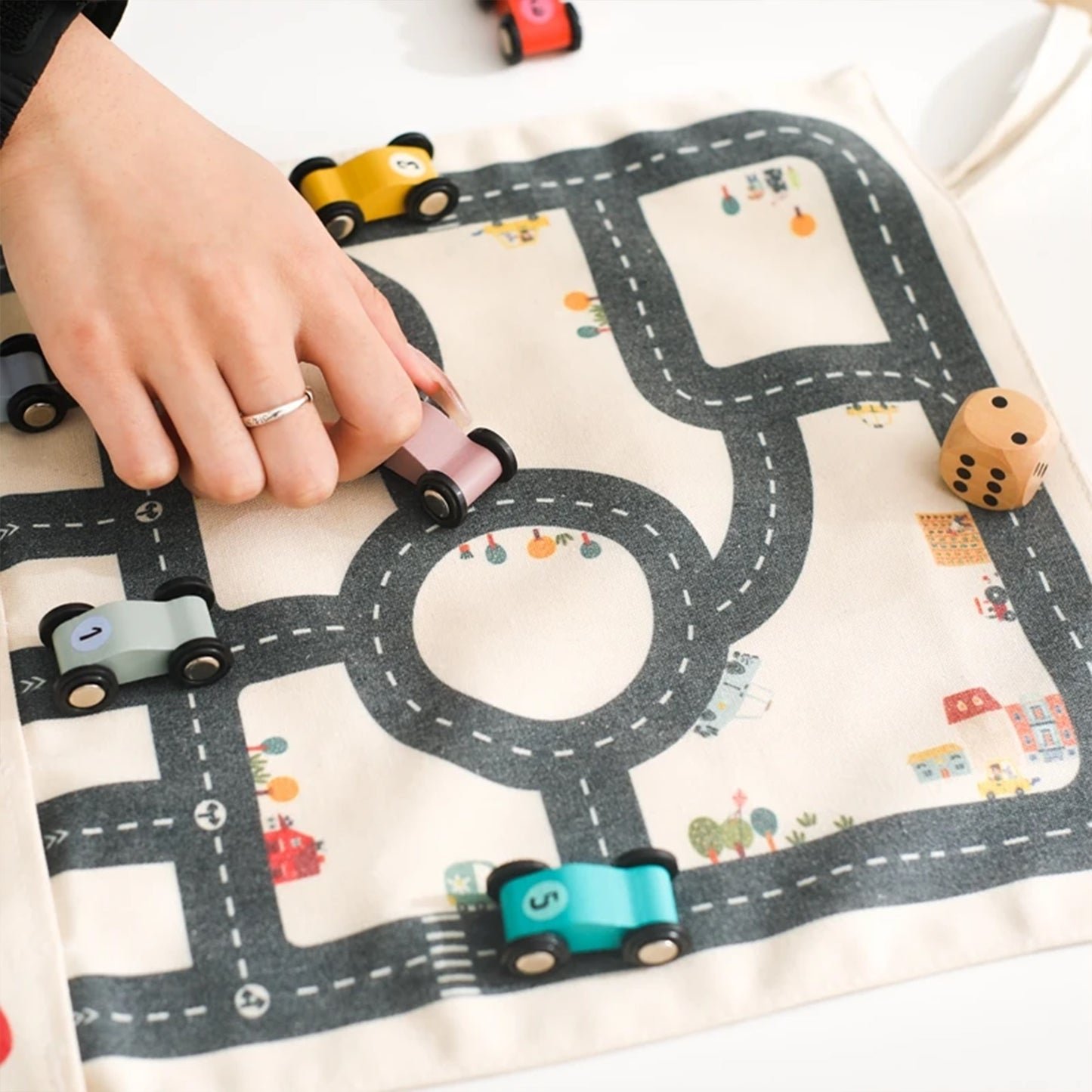 Jessruly® Bus Play Set
